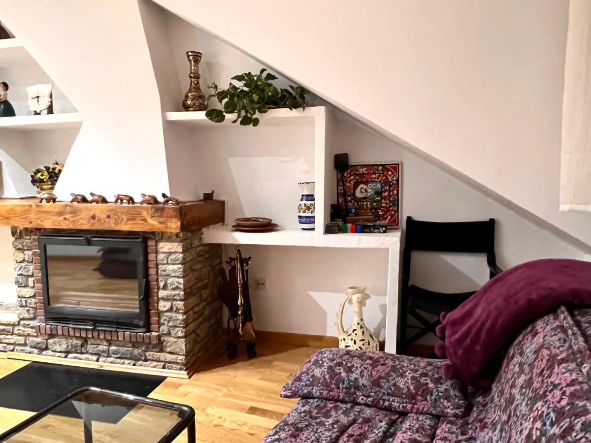 Apartamento Centrico Con Parking - L'Amfitriona Rialp Exteriör bild
